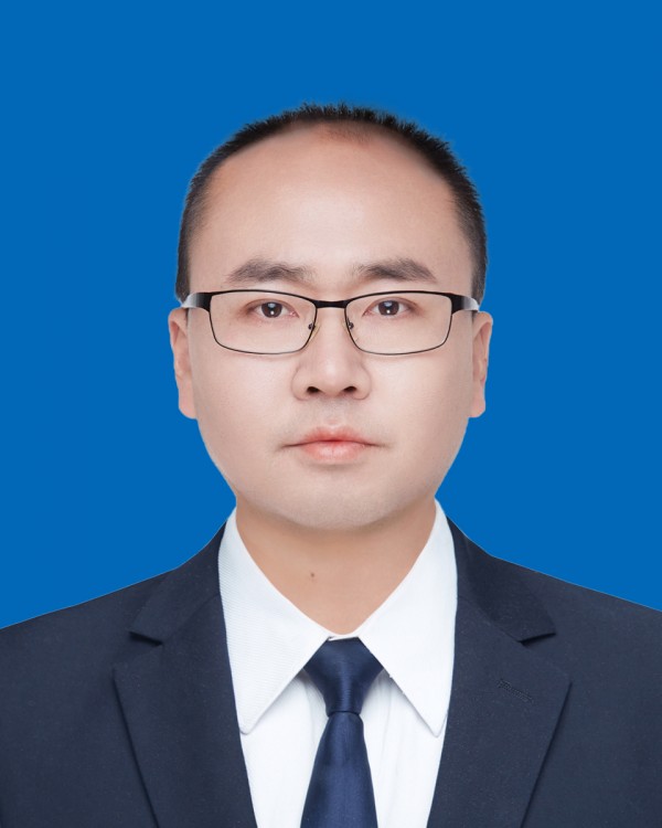 党支部书记 刘春先.jpg